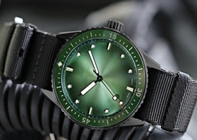 深圳劳力士表洗油地址